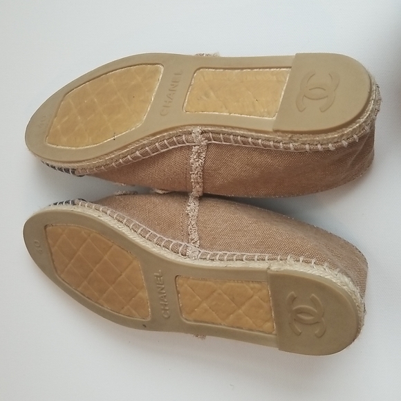 CHANEL Canvas Linen Beige/Navy CC Logo Espadrille, Size 40 run small 7 / 7.5 US - Picture 7 of 9